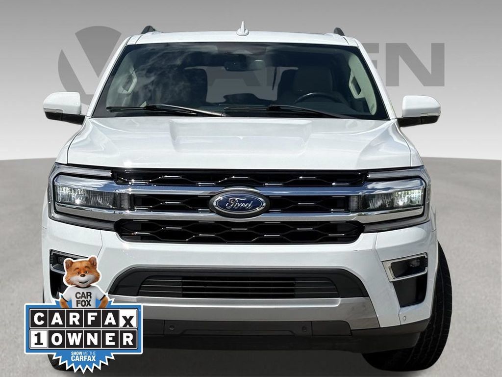 Used 2024 Ford Expedition Limited AWD/4WD image 2