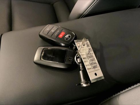 Used 2025 Toyota Crown Limited w/ Advanced Technology Package image 14