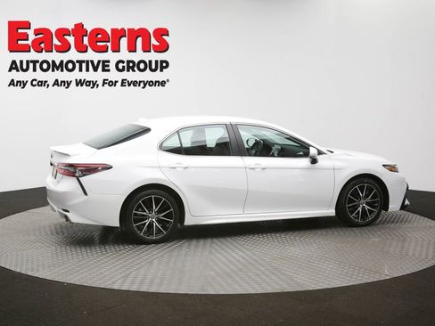 Used 2024 Toyota Camry SE image 63