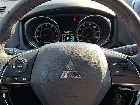 Used 2025 Mitsubishi Outlander Sport LE AWD/4WD image 18