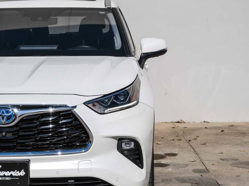 Used 2021 Toyota Highlander Platinum image 49