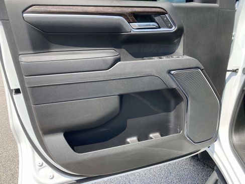 Used 2025 GMC Sierra 1500 Elevation RWD image 21