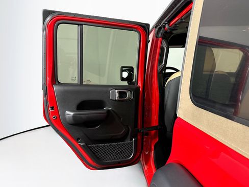 Used 2019 Jeep Wrangler Unlimited Sport S AWD/4WD image 24