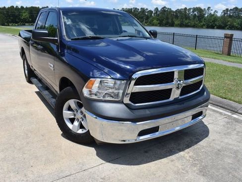 Used 2017 RAM 1500 Tradesman w/ Chrome Appearance Group RWD image 2