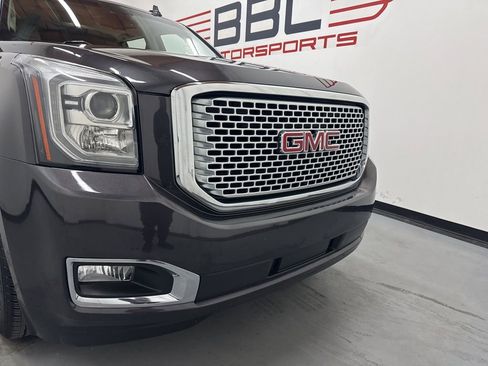 Used 2017 GMC Yukon XL Denali w/ Open Road Package image 2