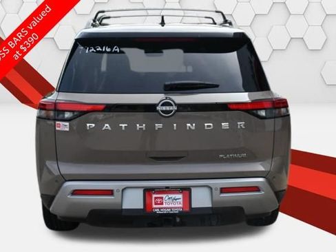 Used 2023 Nissan Pathfinder Platinum FWD image 4