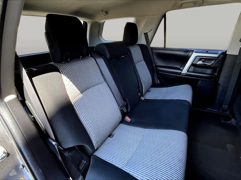 Used 2016 Toyota 4Runner SR5 AWD/4WD image 20
