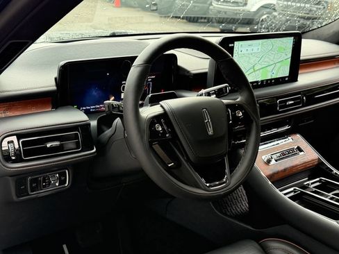 New 2026 Lincoln Aviator Black Label w/ Dynamic Handling Package AWD/4WD image 24