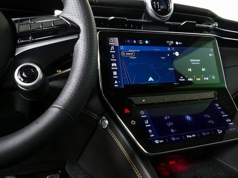 New 2026 Maserati Grecale Modena image 13