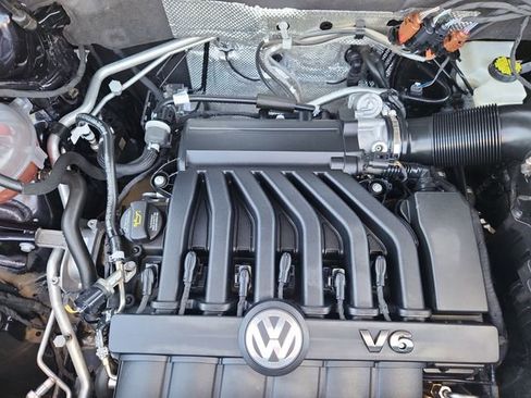 Used 2023 Volkswagen Atlas Cross Sport SEL AWD/4WD image 15