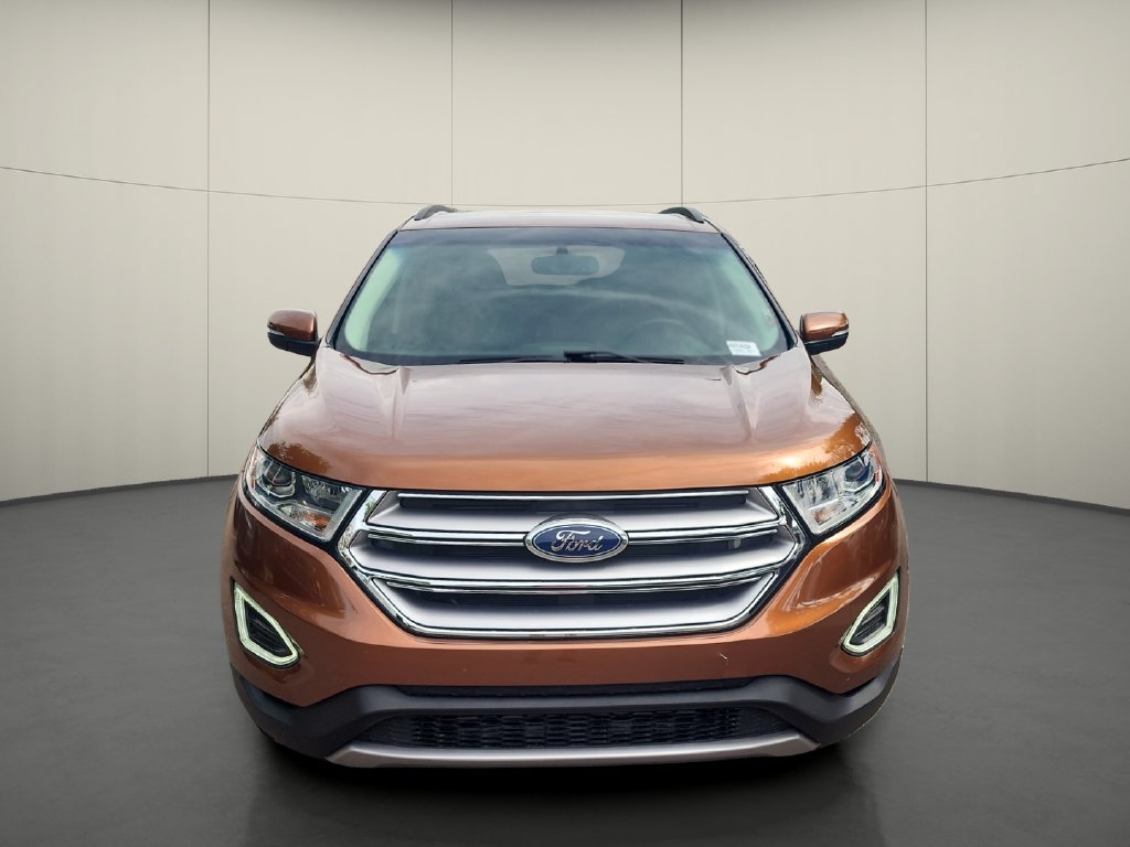 Used 2017 Ford Edge SEL w/ Equipment Group 201A FWD image 2