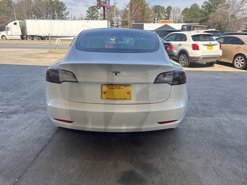 Used 2020 Tesla Model 3 Standard Range Plus image 7