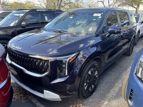 Certified 2025 Kia Carnival LXS image 1