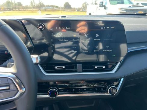 New 2026 Chevrolet Equinox LT w/ Convenience Package II image 17