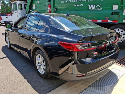 Used 2025 Toyota Camry LE FWD image 4