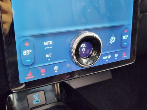 Used 2021 Ford Mustang Mach-E Premium image 24