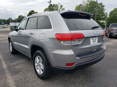 Used 2017 Jeep Grand Cherokee Laredo w/ Quick Order Package 2BE RWD image 4