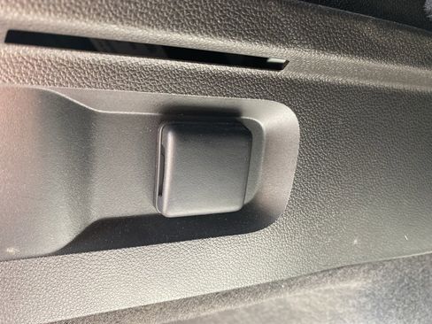 Used 2021 Buick Envision Preferred image 16