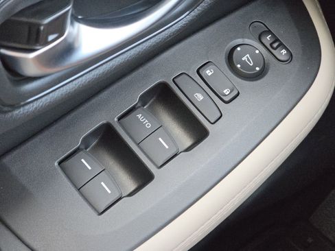 New 2026 Honda HR-V LX image 13