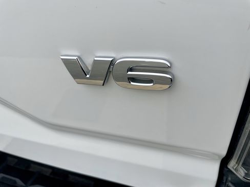 Used 2020 Toyota Tacoma TRD Off-Road image 38