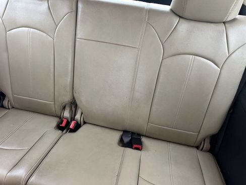 Used 2010 GMC Acadia SLT image 5