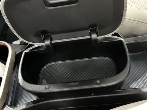 Certified 2025 MINI Cooper 2-Door Hardtop image 22