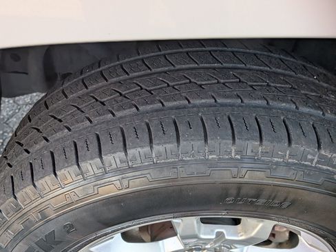 Used 2021 Chevrolet Colorado LT w/ LT Convenience Package image 13