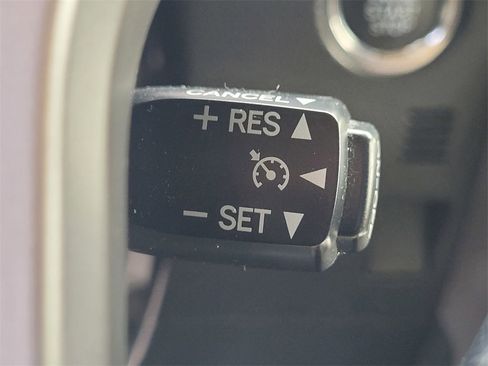 Used 2016 Toyota 4Runner Limited image 29