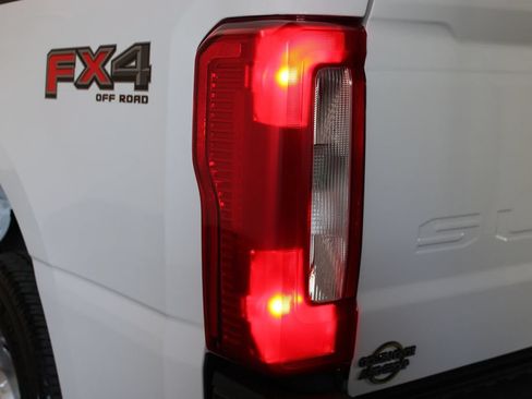 Used 2025 Ford F250 XL w/ FX4 Off-Road Package AWD/4WD image 52