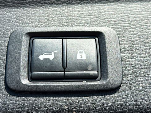 Used 2024 Mitsubishi Outlander SE Black Edition image 14