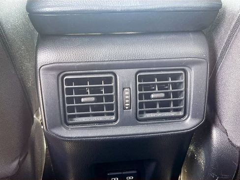 Used 2021 Toyota RAV4 XLE w/ Convenience Package FWD image 34