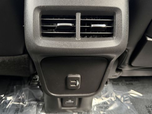 Used 2022 GMC Terrain SLT AWD/4WD image 27