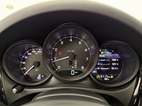 Certified 2026 Porsche Macan AWD/4WD image 53