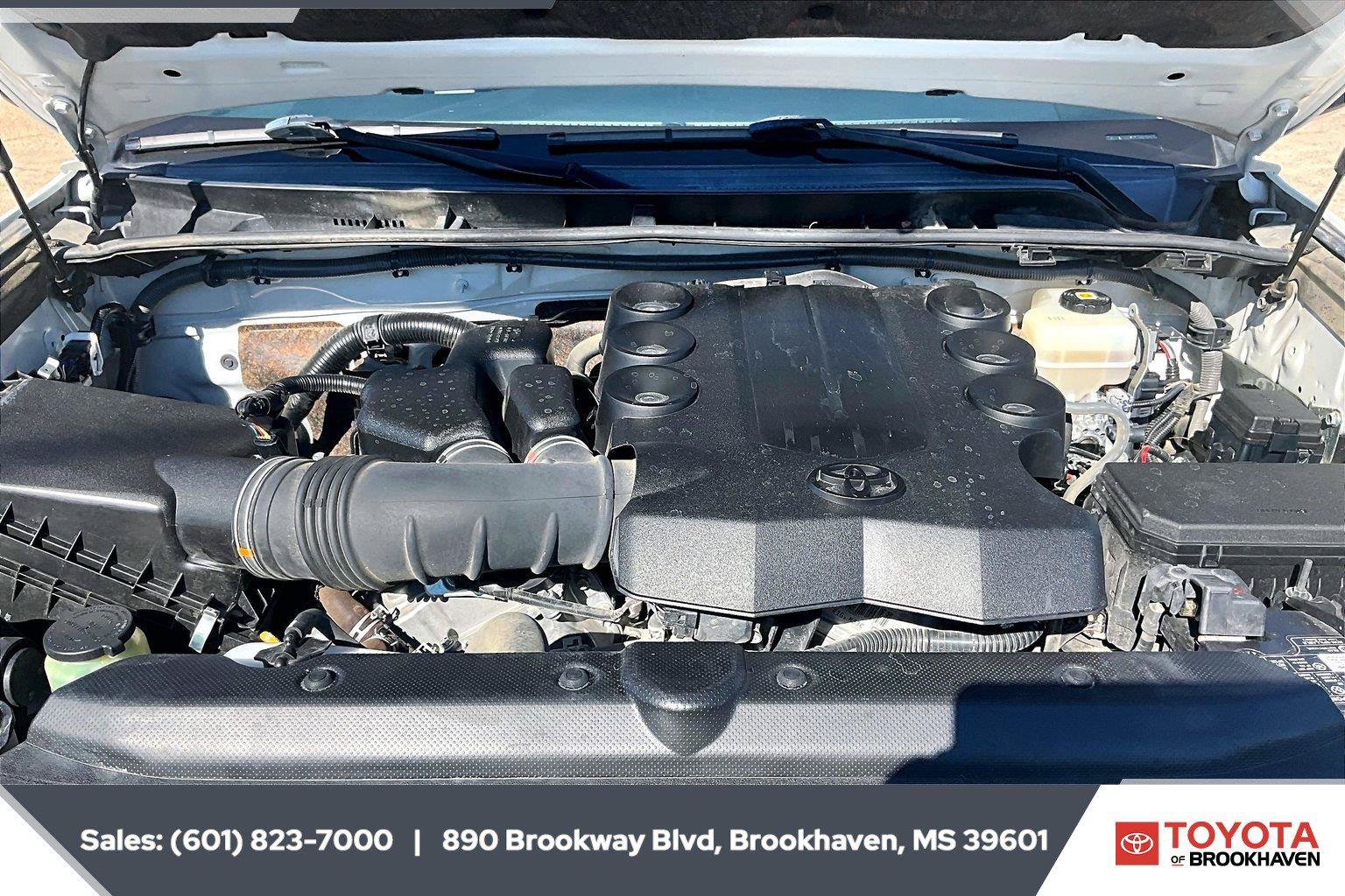 Used 2021 Toyota 4Runner SR5 Premium w/ Moonroof Package AWD/4WD image 8