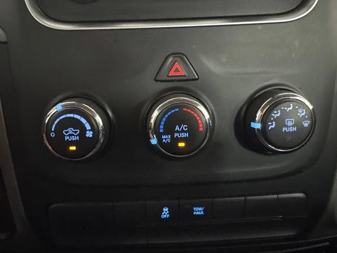 Used 2019 RAM 1500 Tradesman w/ Chrome Plus Package RWD image 26