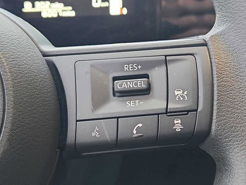 Certified 2025 Nissan Kicks SV w/ Illumination Package image 21