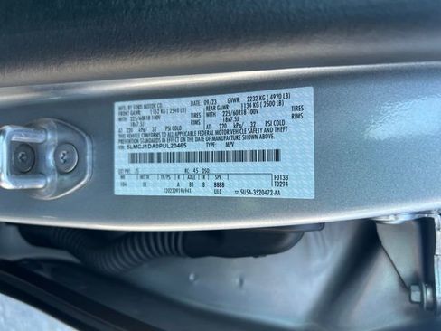 Used 2023 Lincoln Corsair AWD image 34