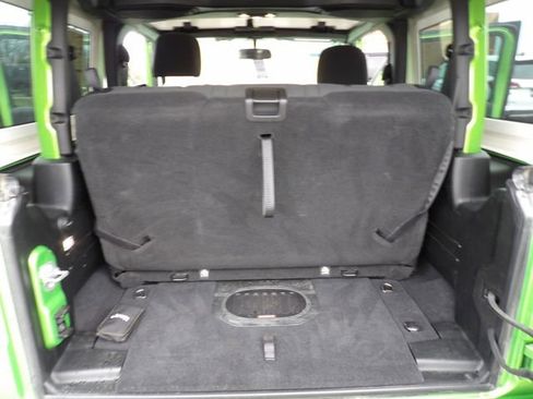 Used 2019 Jeep Wrangler Sport image 33