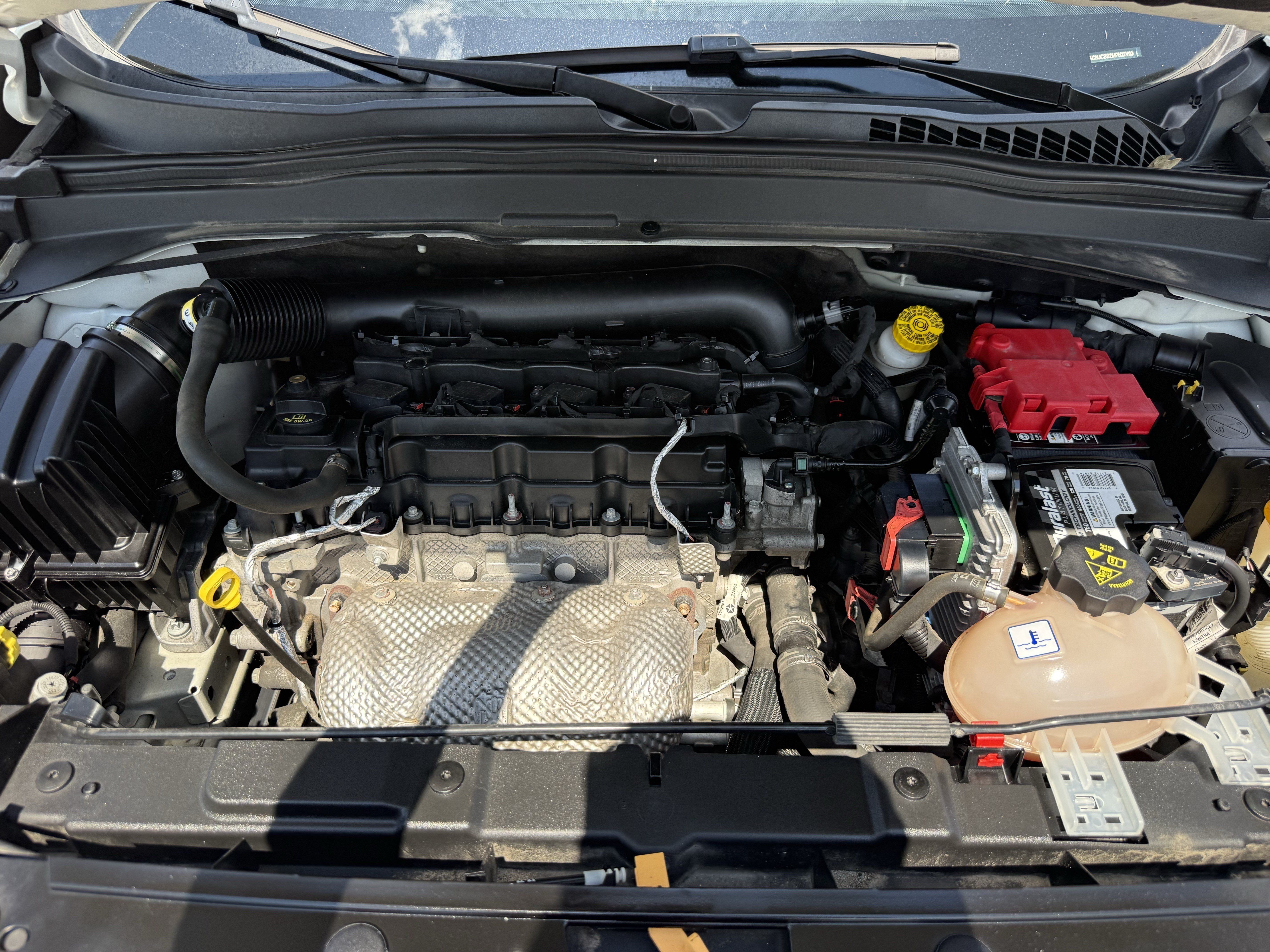 Used 2021 Jeep Renegade Latitude FWD image 32