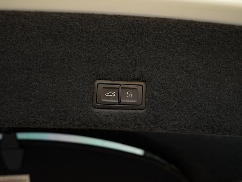 Used 2022 Lamborghini Urus Graphite Capsule image 37