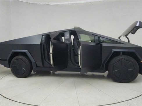 Used 2024 Tesla Cybertruck Cyberbeast image 67
