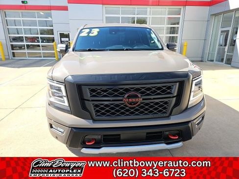 Used 2023 Nissan Titan PRO-4X w/ Pro-4x Convenience Package image 9