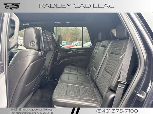Used 2022 Cadillac Escalade Sport Platinum image 12