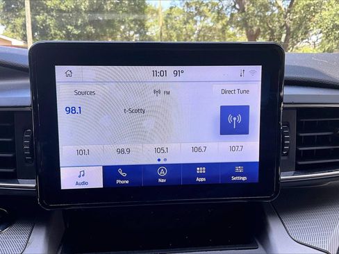 Used 2021 Ford Explorer XLT w/ Equipment Group 202A RWD image 24