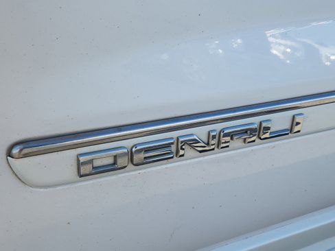 Used 2016 GMC Acadia Denali AWD/4WD image 6