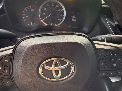 Used 2020 Toyota Corolla LE w/ LE Premium Package FWD image 9
