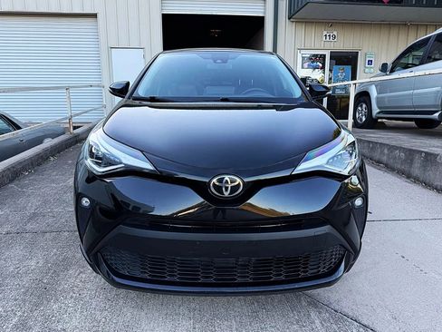 Used 2020 Toyota C-HR Limited image 9