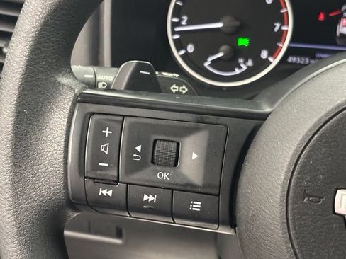 Used 2024 Nissan Rogue S FWD image 20