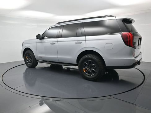 Used 2025 Ford Expedition Tremor AWD/4WD image 3