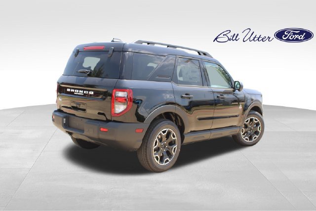 New 2026 Ford Bronco Sport Outer Banks w/ Outer Banks Tech Package+ AWD/4WD image 3